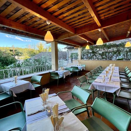 Hotel Berneron Vallon-Pont-dʼArc Dış mekan fotoğraf