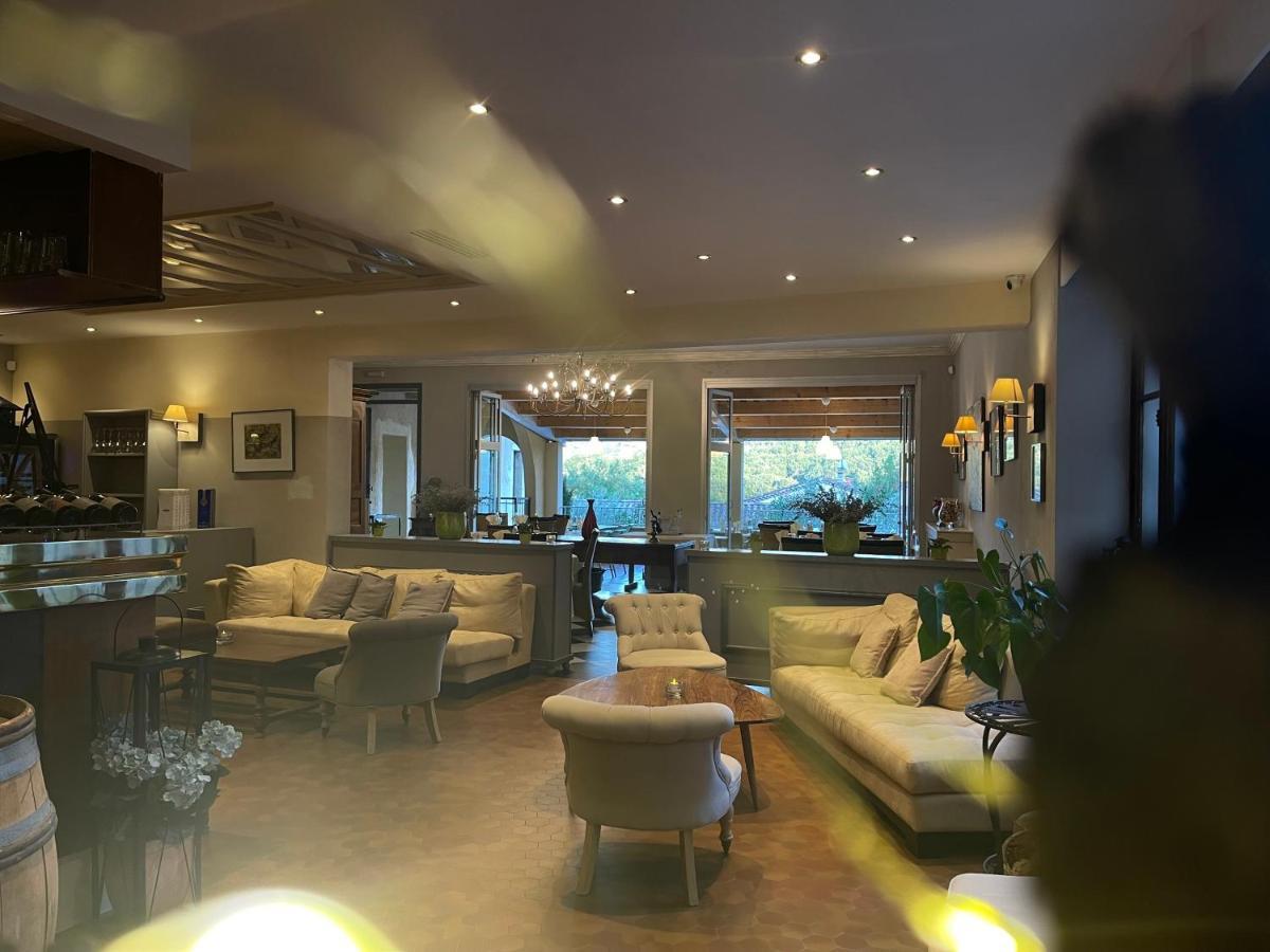 Hotel Berneron Vallon-Pont-dʼArc Dış mekan fotoğraf