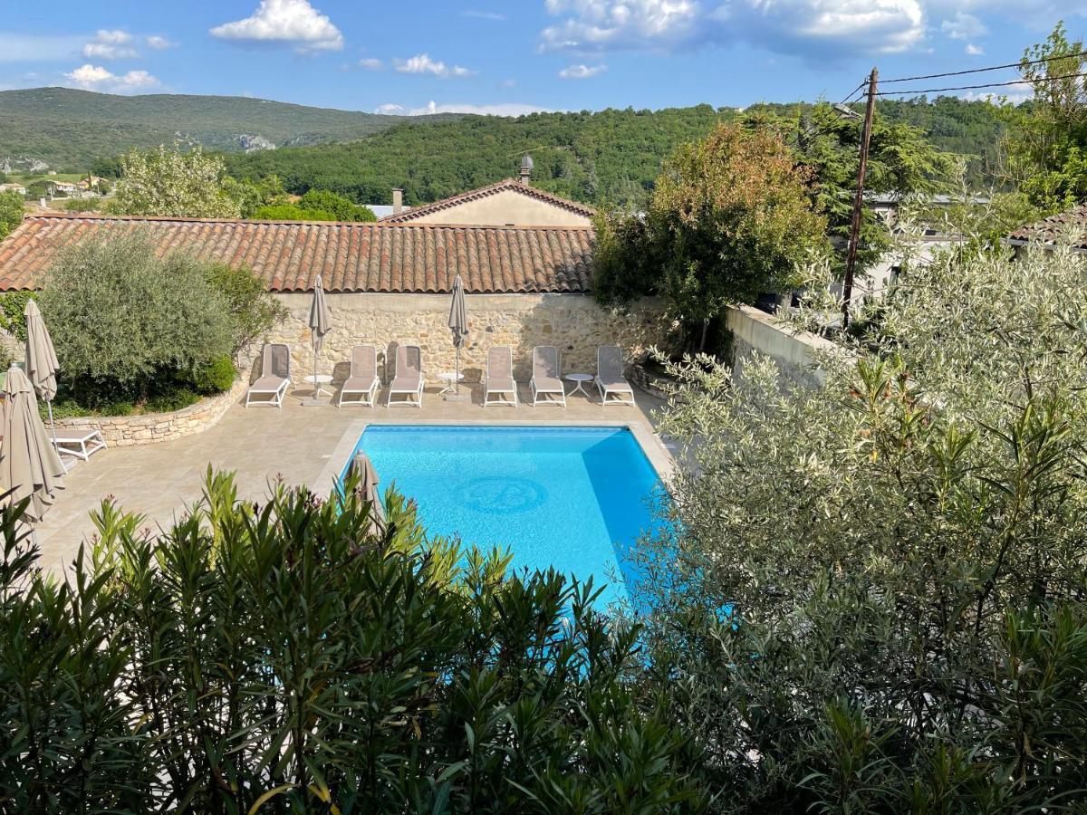Hotel Berneron Vallon-Pont-dʼArc Dış mekan fotoğraf