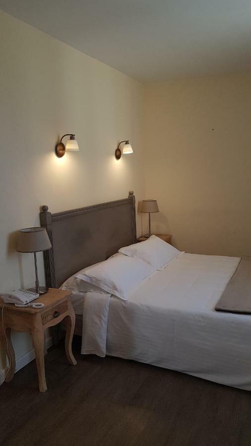 Hotel Berneron Vallon-Pont-dʼArc Dış mekan fotoğraf